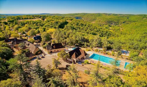 Campsite Domaine de la Paille Basse - Soulliac, Dordogne, France