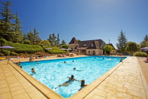 Campsite Domaine de la Paille Basse - Soulliac, Dordogne, France