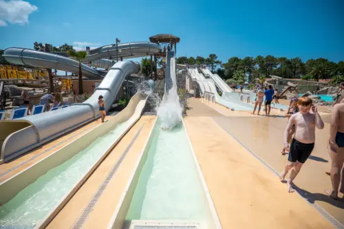 Campsite Le Vieux Port - Messanges, Nouvelle-Aquitaine, Southern France