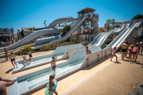 Campsite Le Vieux Port - Messanges, Nouvelle-Aquitaine, Southern France