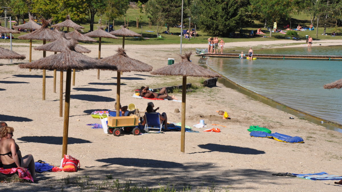 Campsite Les 3 Lacs du Soleil - Trept, Rhône-Alpes, France