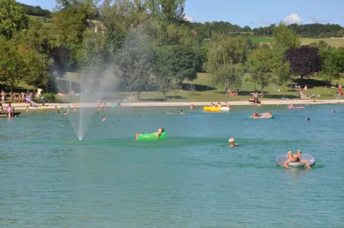 Campsite Les 3 Lacs du Soleil - Trept, Rhône-Alpes, France
