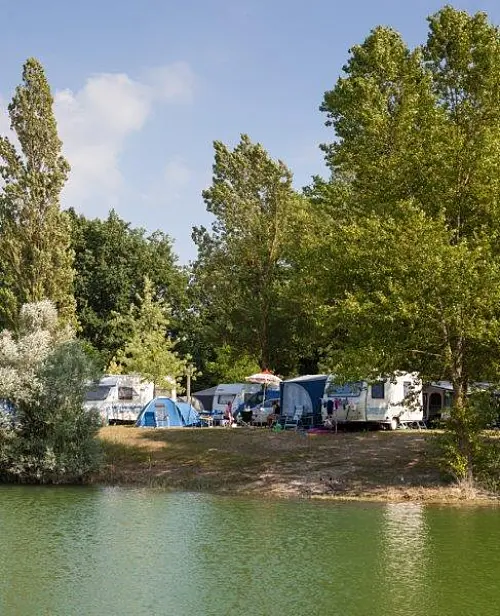 Campsite Les 3 Lacs du Soleil - Trept, Rhône-Alpes, France