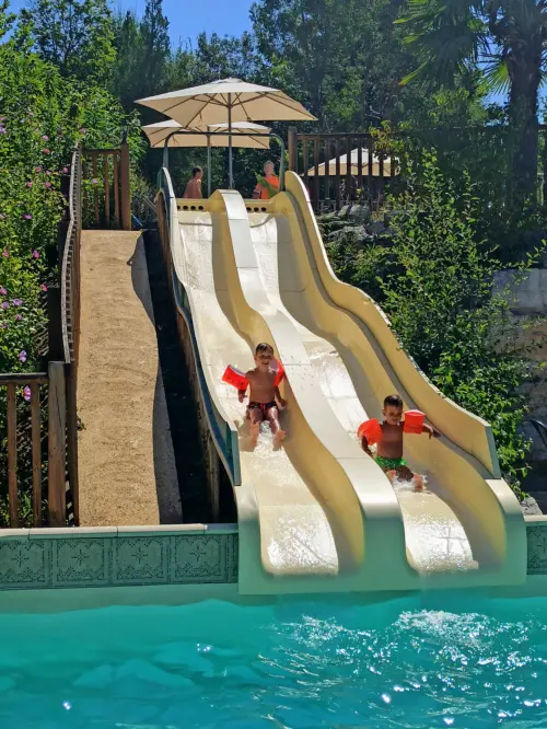 Campsite Les Charmes - Saint-André-d'Allas, Dordogne, France