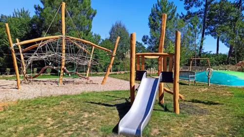 Campsite Les Charmes - Saint-André-d'Allas, Dordogne, France