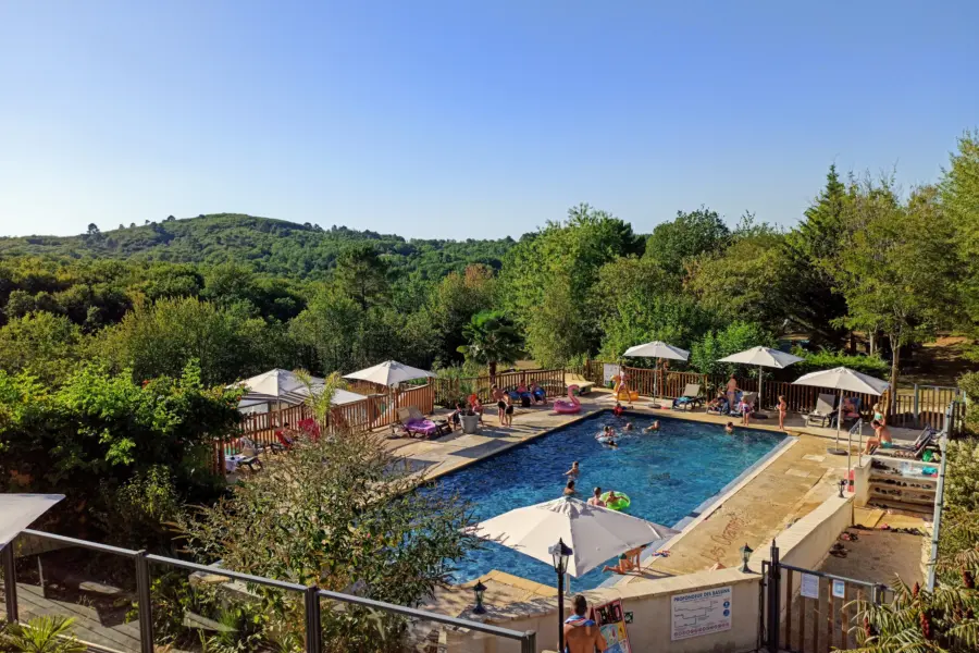 Campsite Les Charmes - Saint-André-d'Allas, Dordogne, France